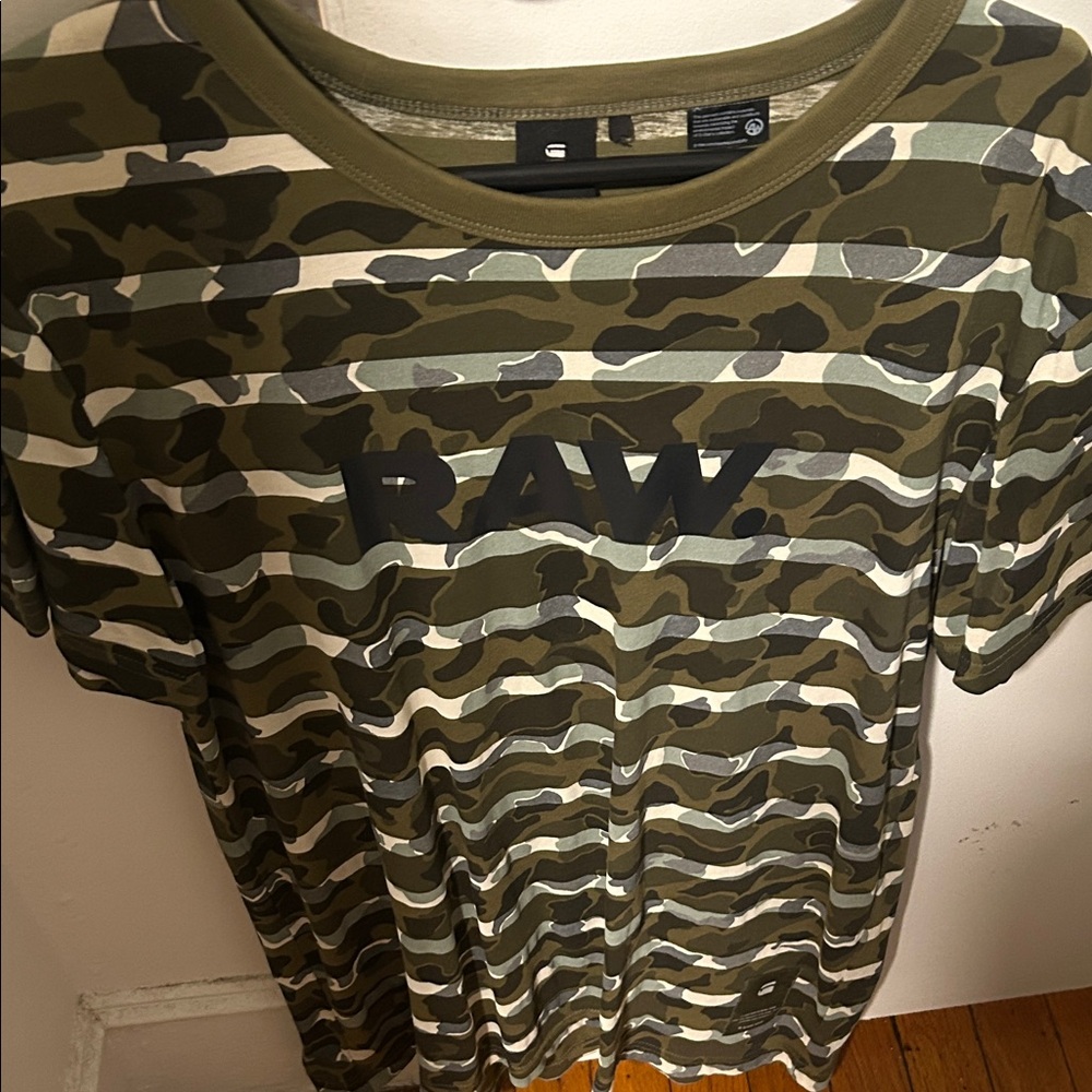G-Star Men's Green Camouflage Tee
